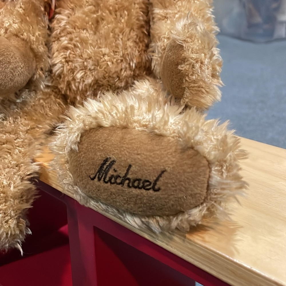 Handmade Teddy Bear Russ Berrie and Company, Inc - Picture 2 of 8